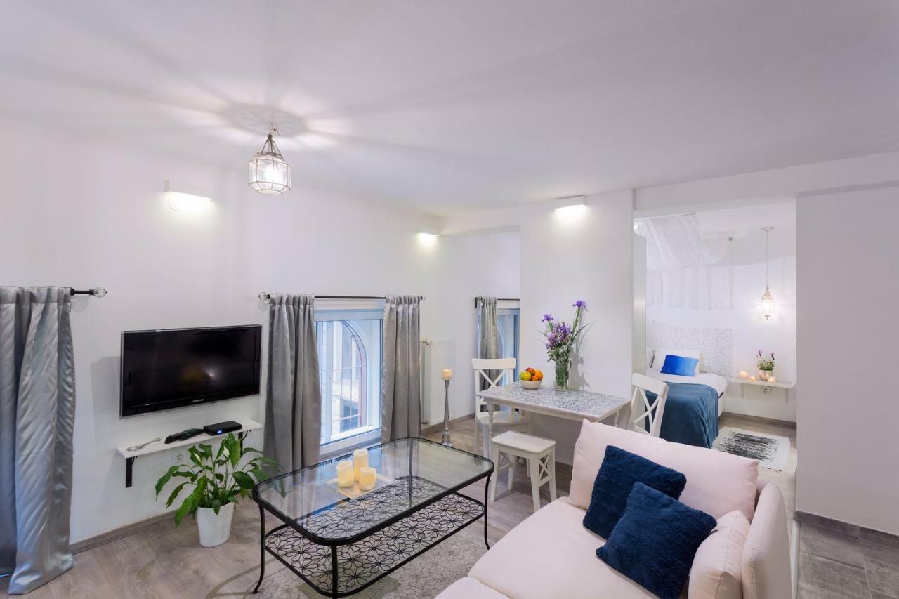 Suites 13 Budapest Esterno foto