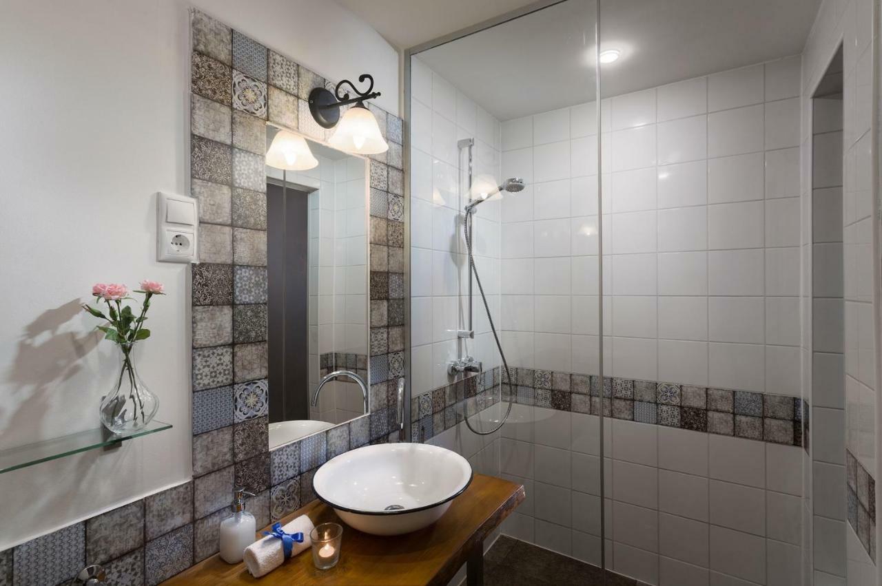 Suites 13 Budapest Esterno foto